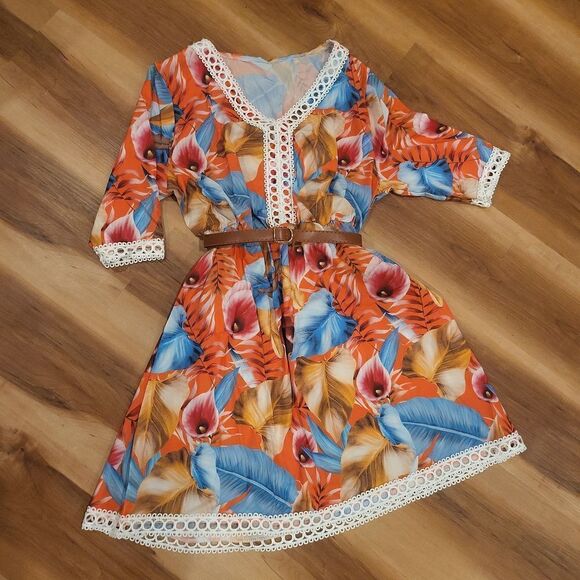 Tropical Boho Lace-Paneled V-Neck Dress with Belt - Picture 4 of 4